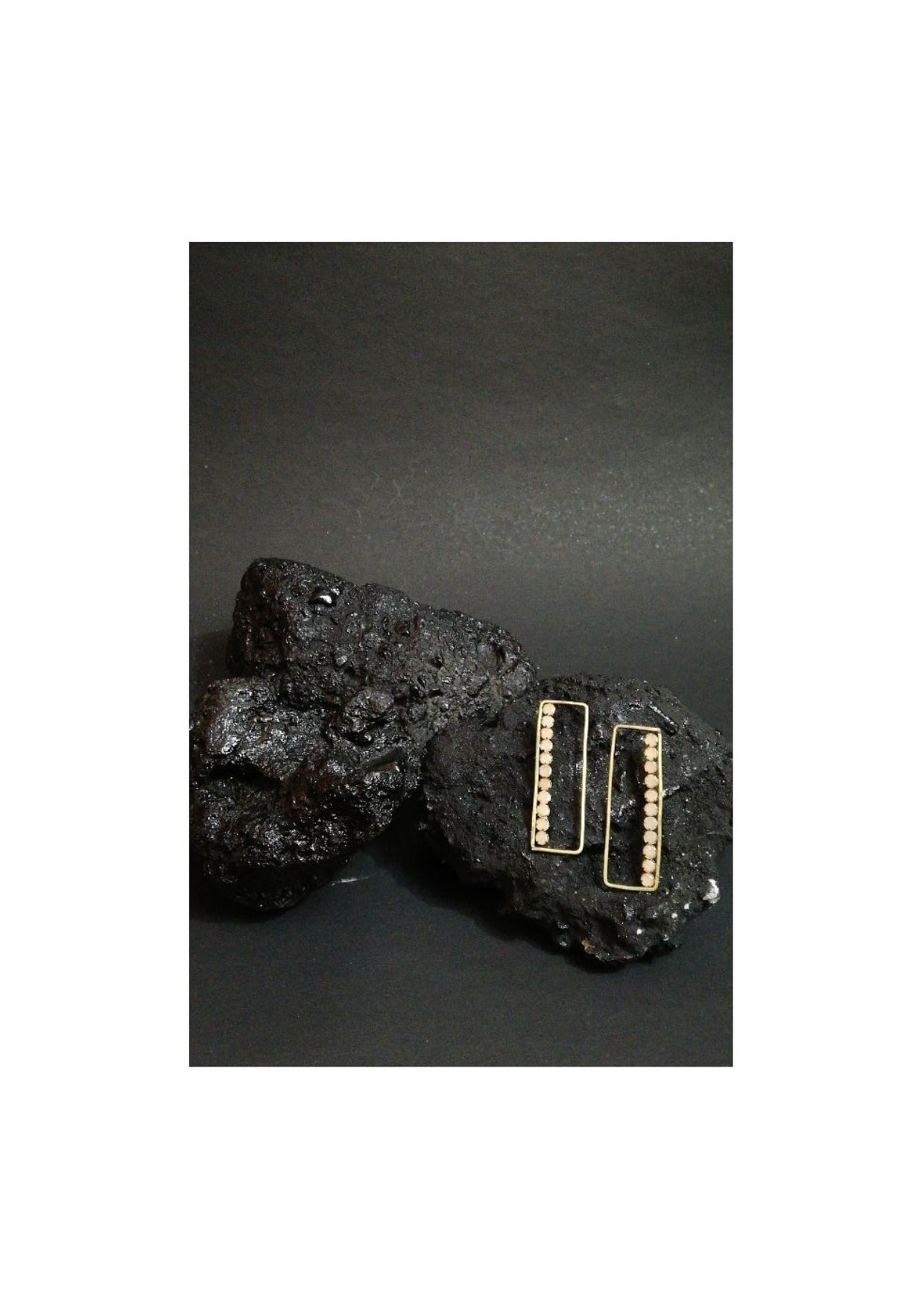 Linea Earring